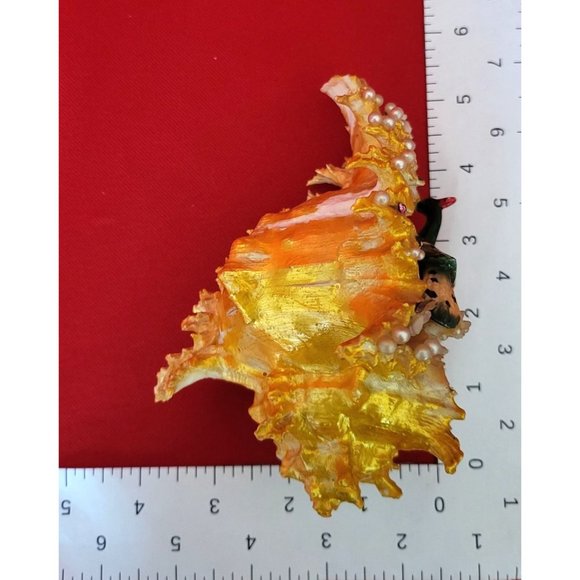 Bird Standing on Sea Shell Table Decor - Picture 9 of 12